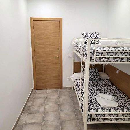 Hotel Coliving New San Bernando Madrid Esterno foto