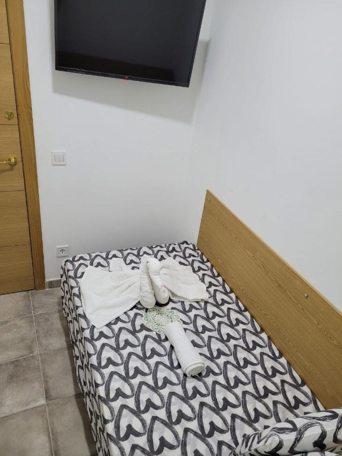 Hotel Coliving New San Bernando Madrid Esterno foto