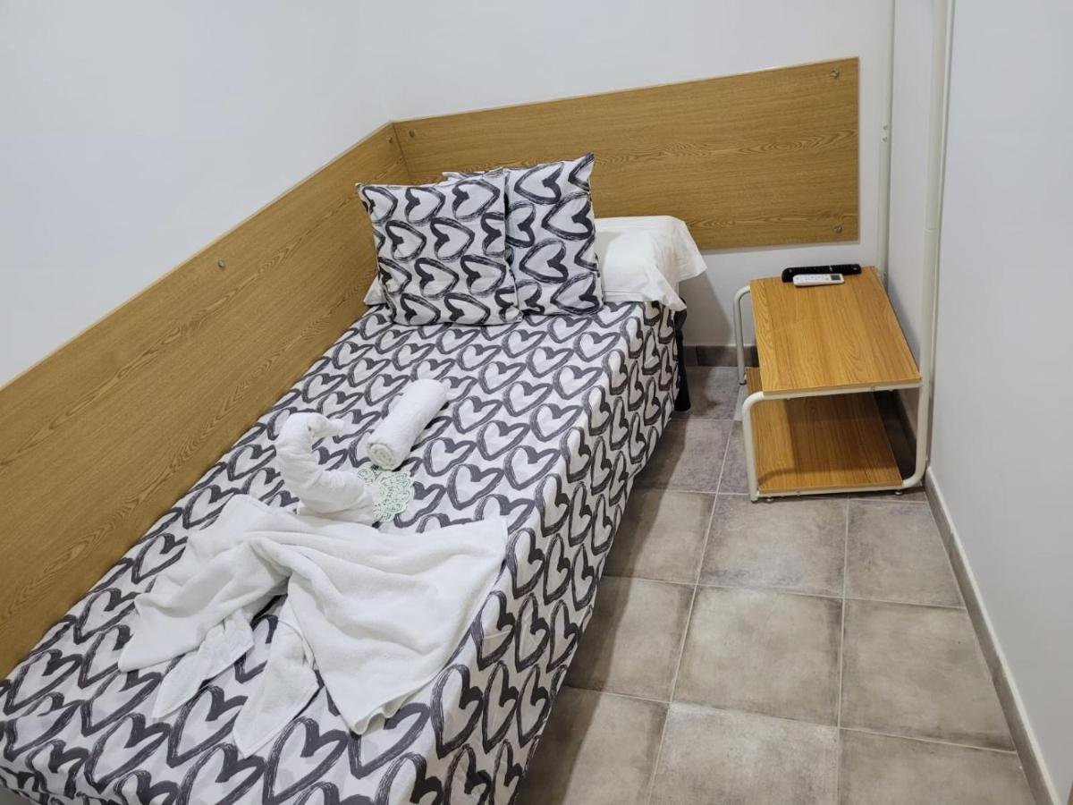 Hotel Coliving New San Bernando Madrid Esterno foto