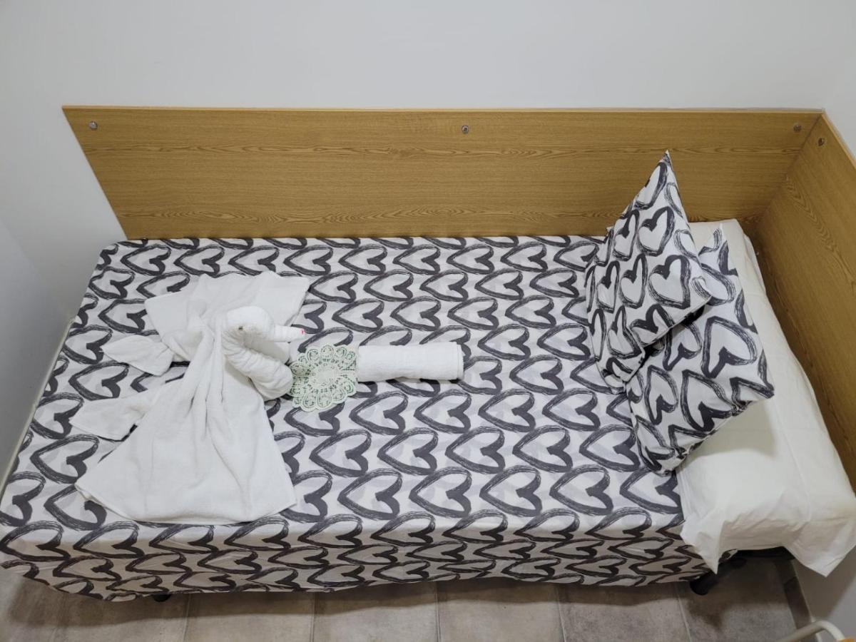 Hotel Coliving New San Bernando Madrid Esterno foto